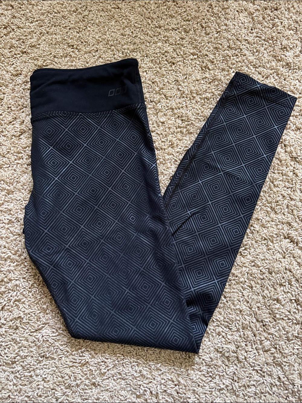 Lorna Jane Black Geometric Print Leggings